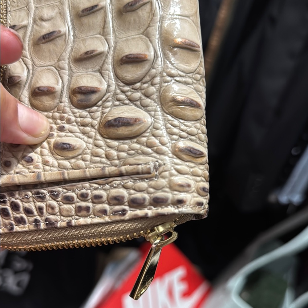Chic Embossed Leather Wallet